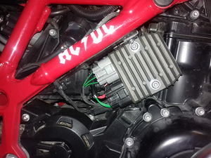 Voltage Regulator For BMW F 650 Funduro / S 650 (1993-1998) - Aprilia/Piaggio OEM